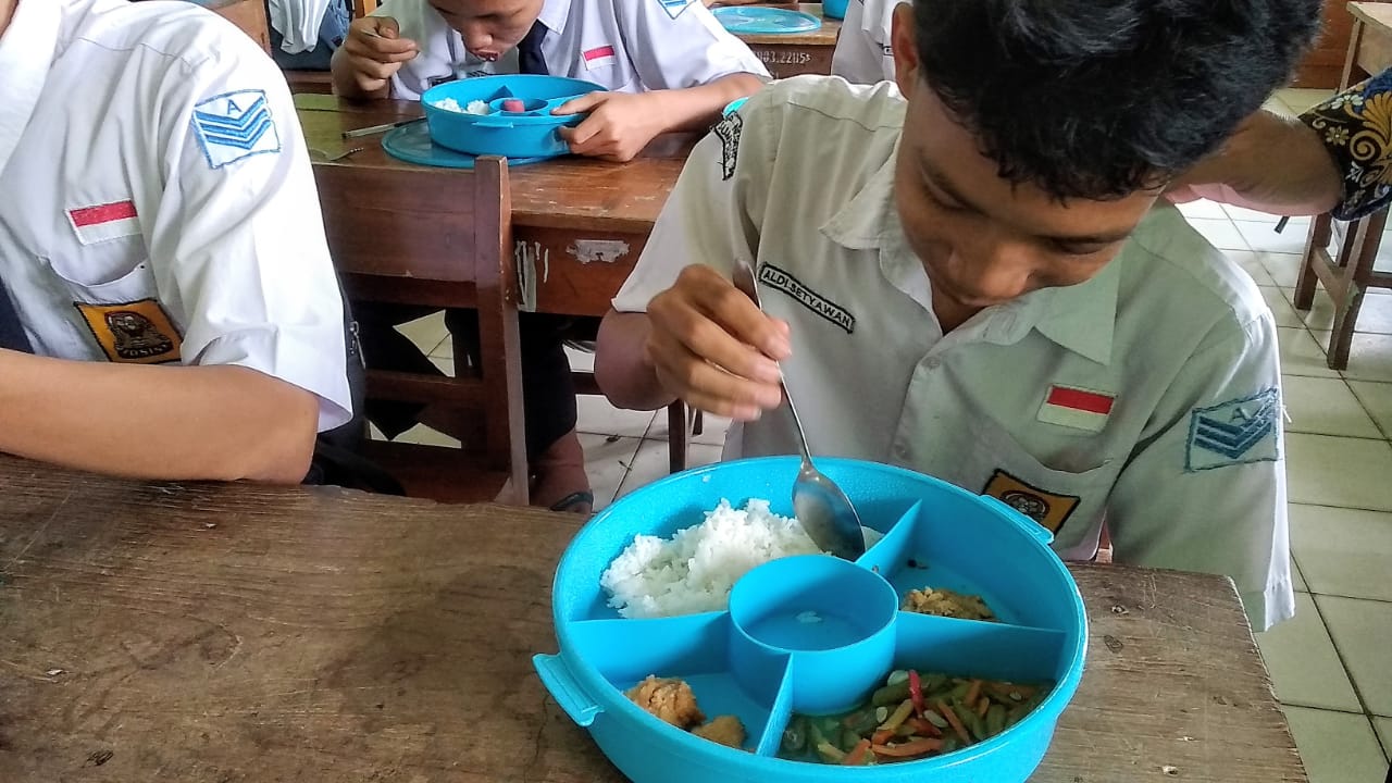 Puasa, MBG Dibawa Pulang