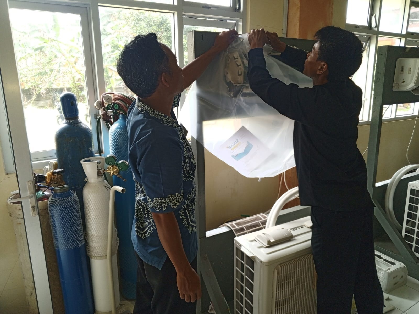 BLK Tutup Tahun 2025 dengan Pelatihan Servis AC dan Rias Wajah