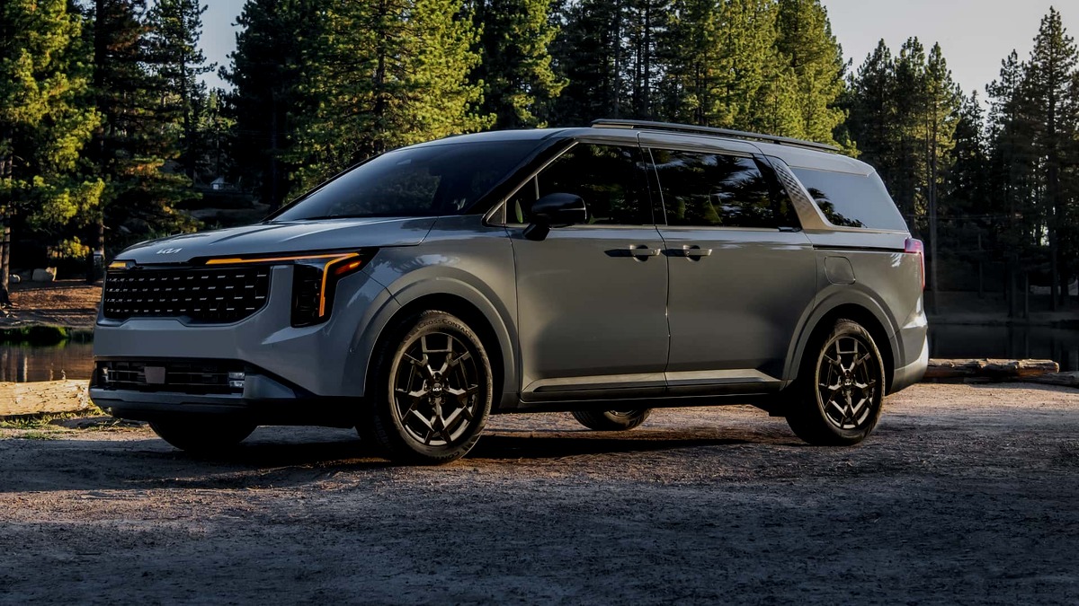 Kia Grand Carnival 2025, MPV Premium Keluarga yang Makin Mewah dan Canggih