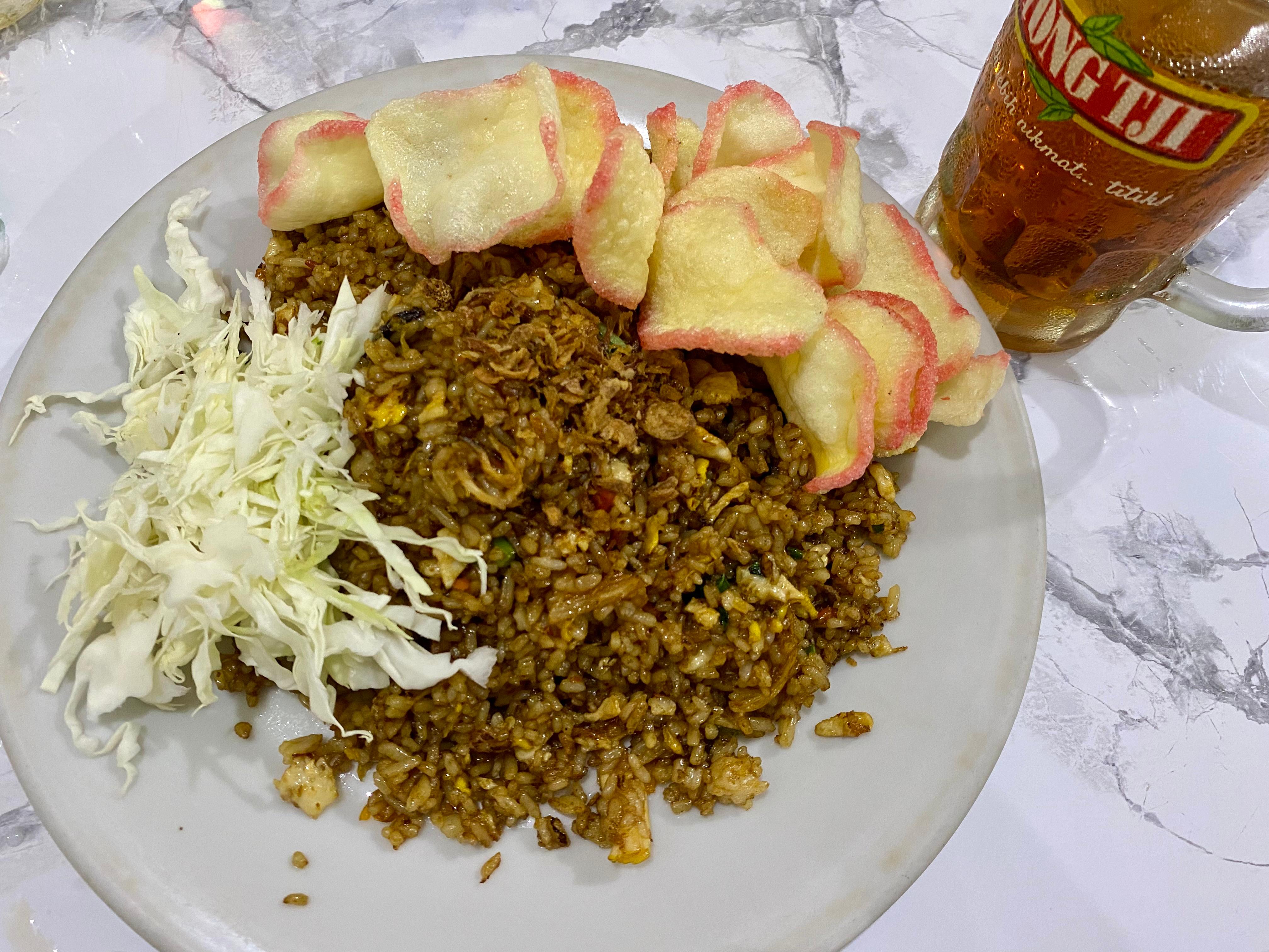 Warung Mba Lien Sajikan Hidangan Lezat dengan Harga Mulai Rp 13 Ribuan