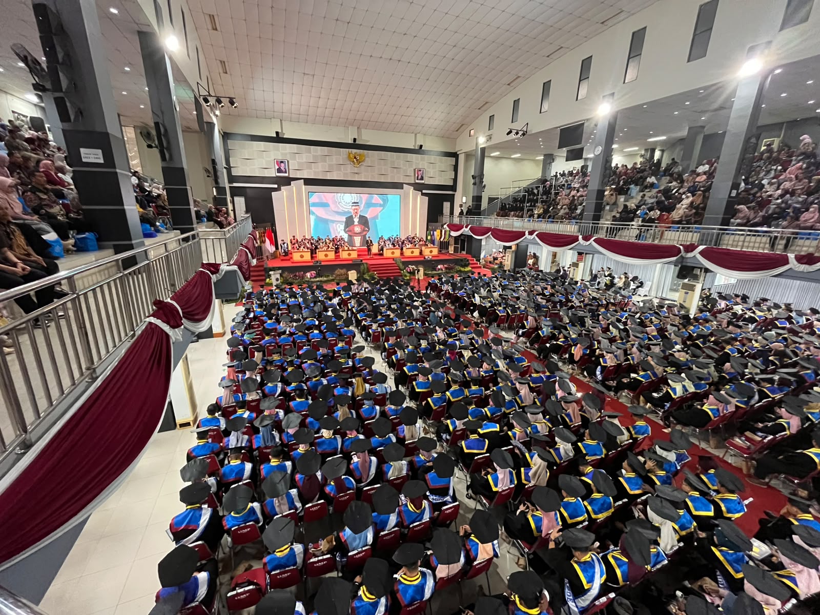 UMP Wisuda 2.413 Lulusan, Digelar Dua Hari untuk Cetak Generasi Unggul