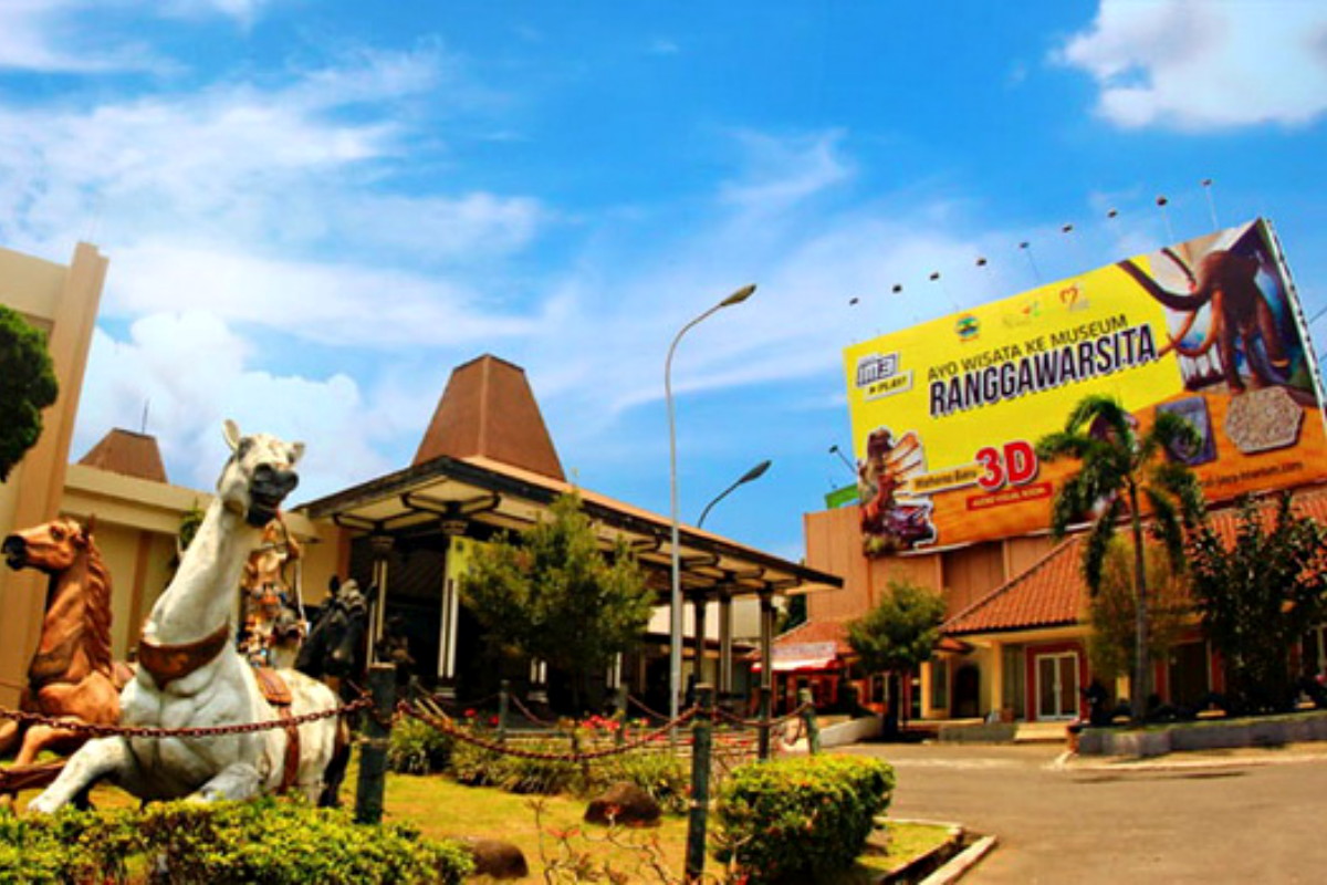 Menjelajah Budaya Lewat Museum Ranggawarsita Semarang!