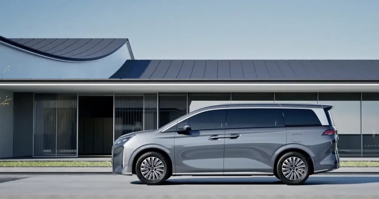 MPV Hybrid BYD M9 Resmi Hadir di Indonesia, Simak Berapa Harganya!