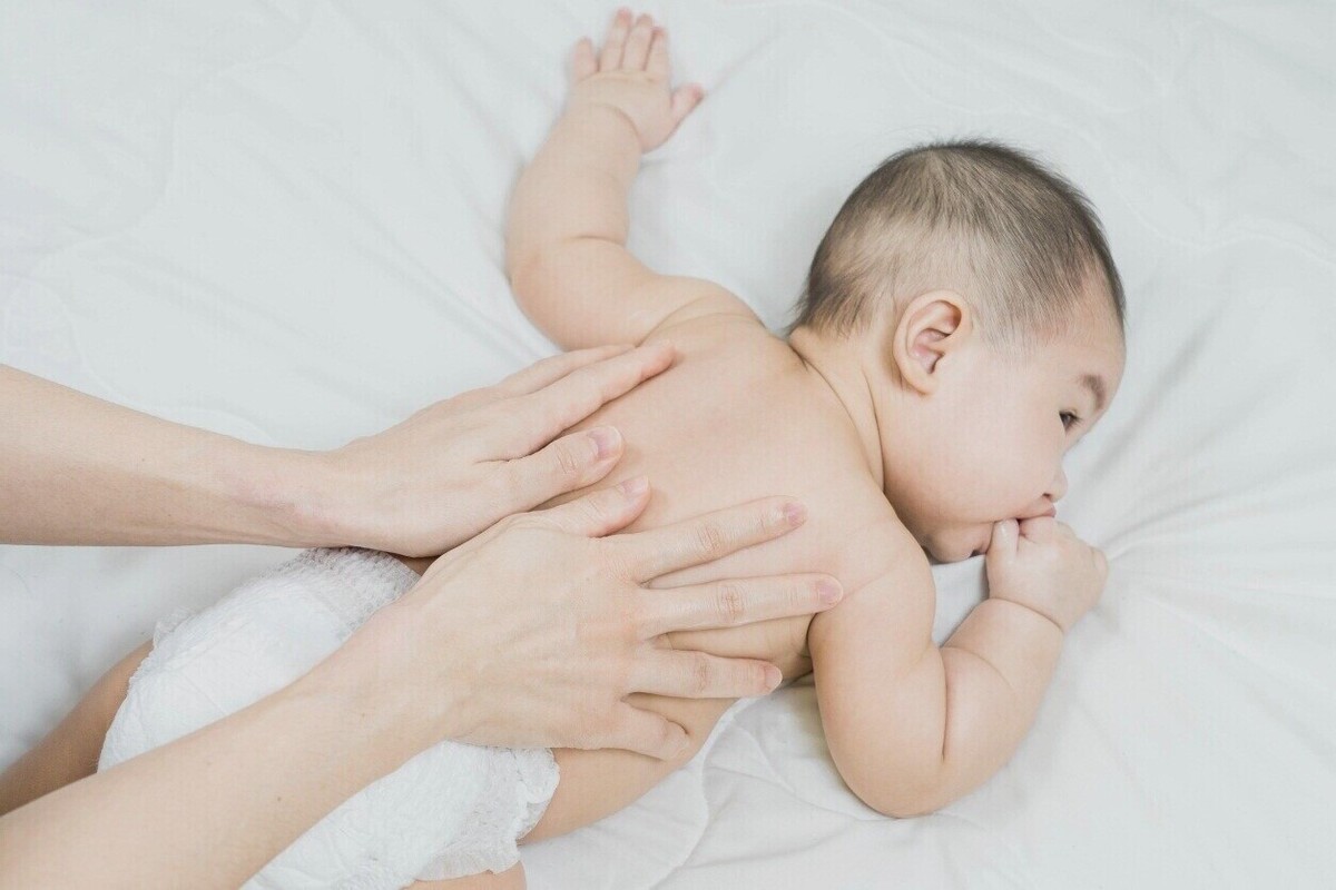 7 Cara yang Tepat Untuk Jaga Kesehatan Kulit Bayi