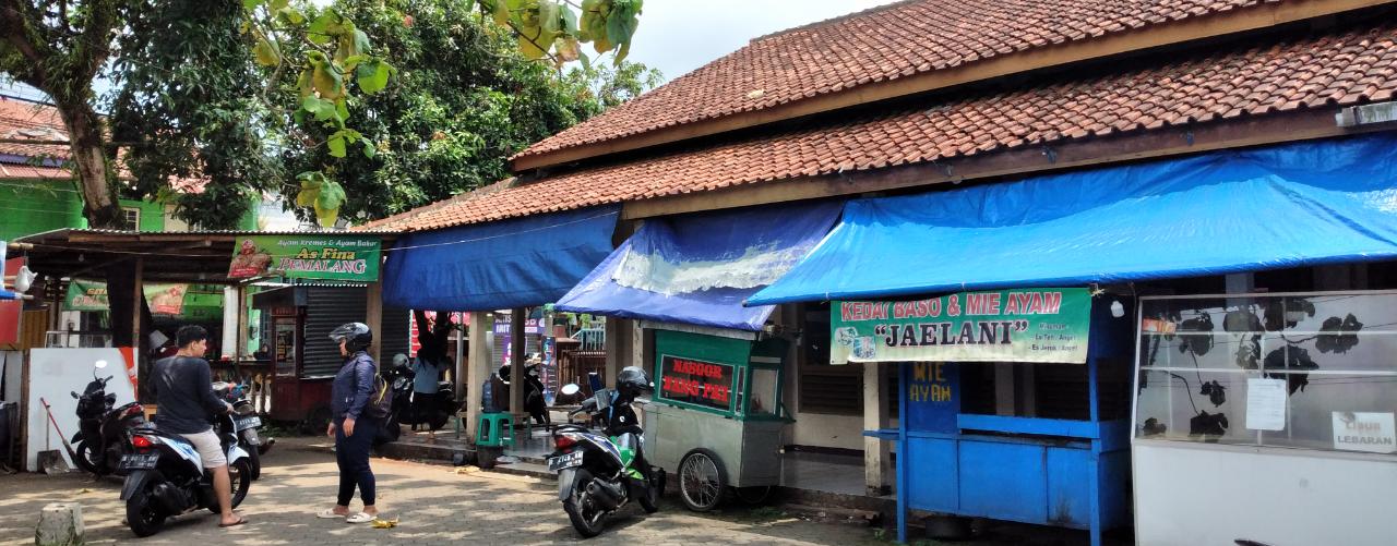 Pedagang di Eks Kelurahan Karangwangkal  Belum Dikenakan Retribusi