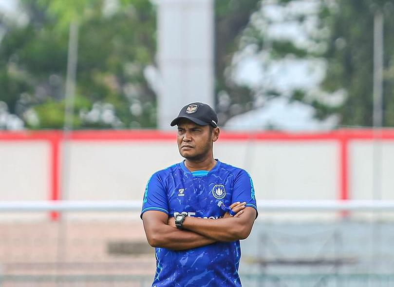 Charis Yulianto Mundur dari Kursi Pelatih PSCS Cilacap, Manajemen Gerak Cepat Cari Pengganti