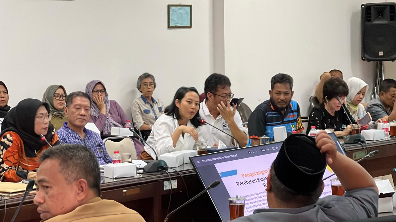 Pedagang Pasar Gombong Minta Retribusi Dikaji Ulang