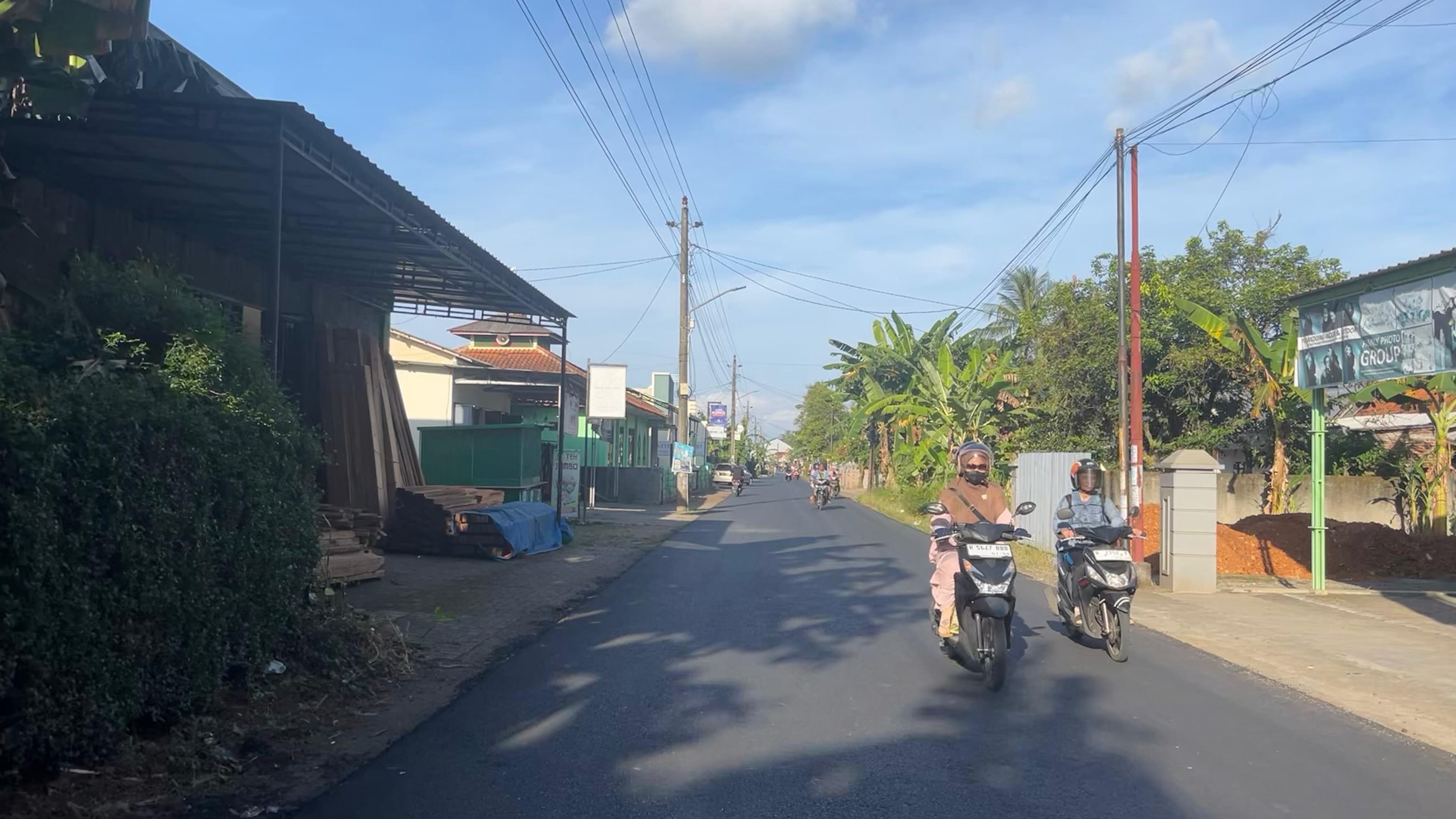 Jalan Kabupaten di Wilayah Cilacap Mulai Diperbaiki