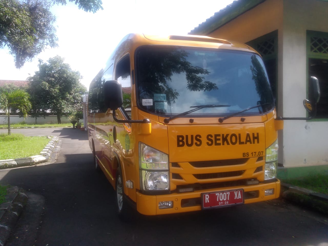 Gratis, Bus Sekolah Makin Diminati 