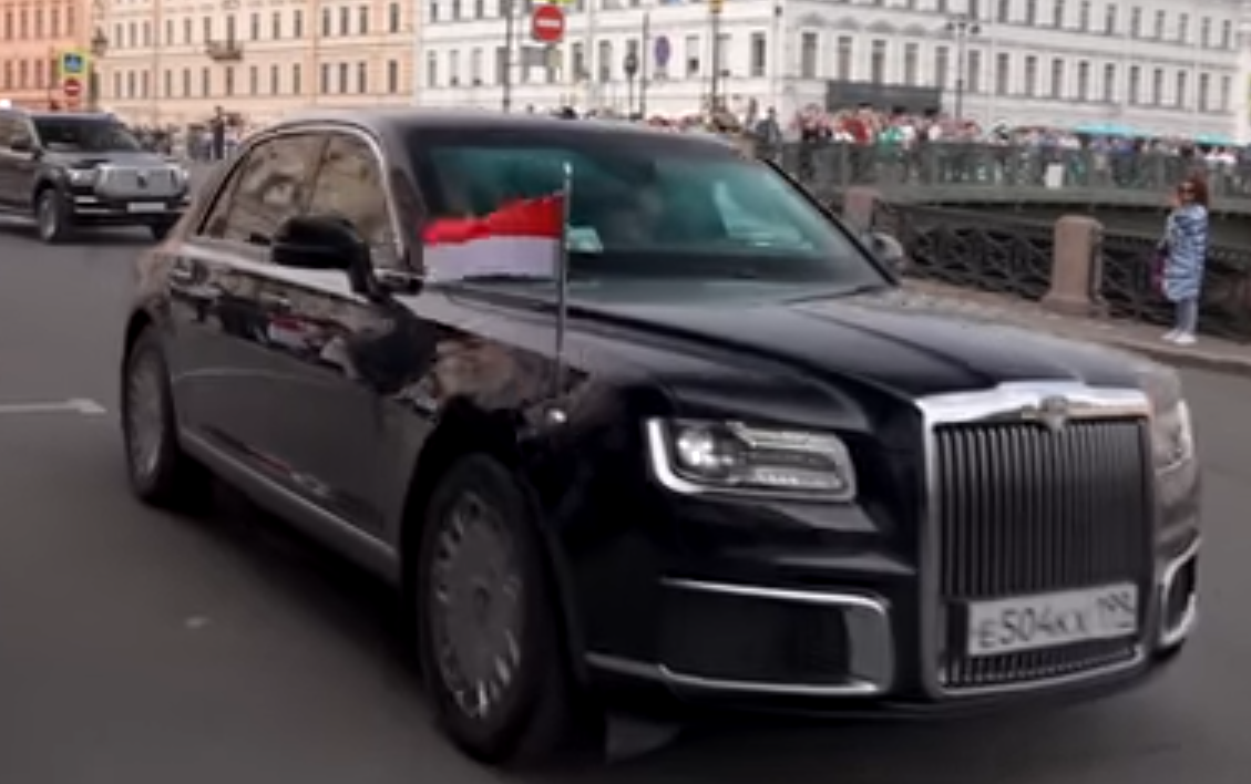 Kunjungi Rusia, Prabowo Dijemput Aurus Senat, Limosin Canggih Anti Ledakan dengan Kecepatan 250 Km/Jam