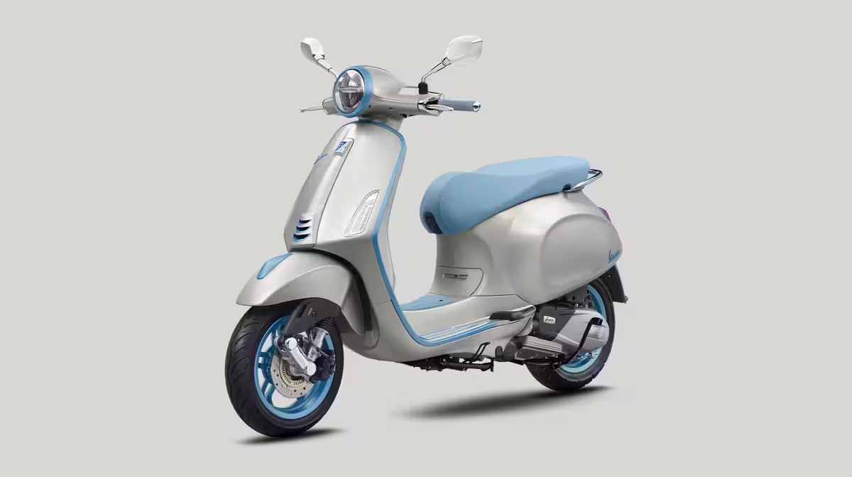 Torsi Mantap, Desain Sporty – Kenali Vespa Primavera S 150 2025