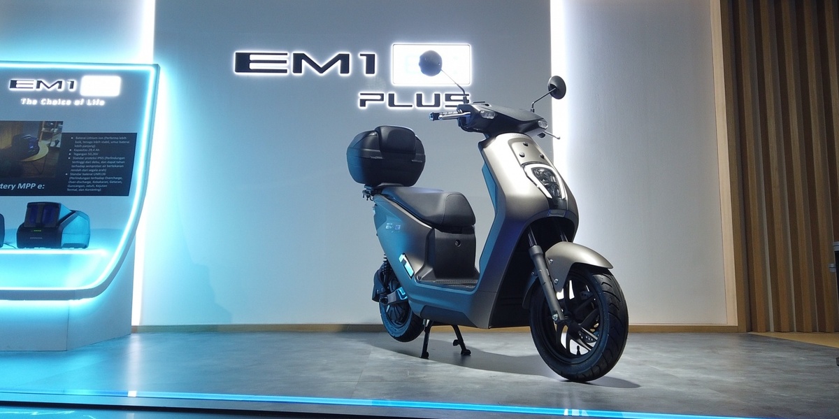 Intip Spesifikasi Motor Listrik Honda EM1 E, Seberapa Kencang Performanya?