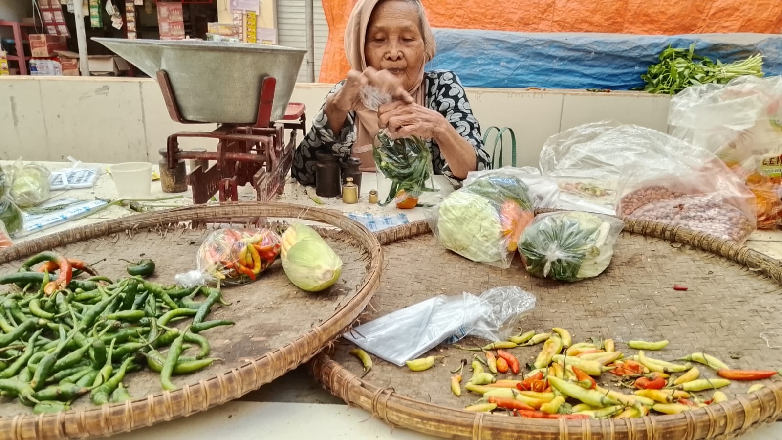 Cabai Rawit Tembus Rp85 Ribu di Pasar Sumpiuh Banyumas, Harga Naik Rp10 Ribu per Hari