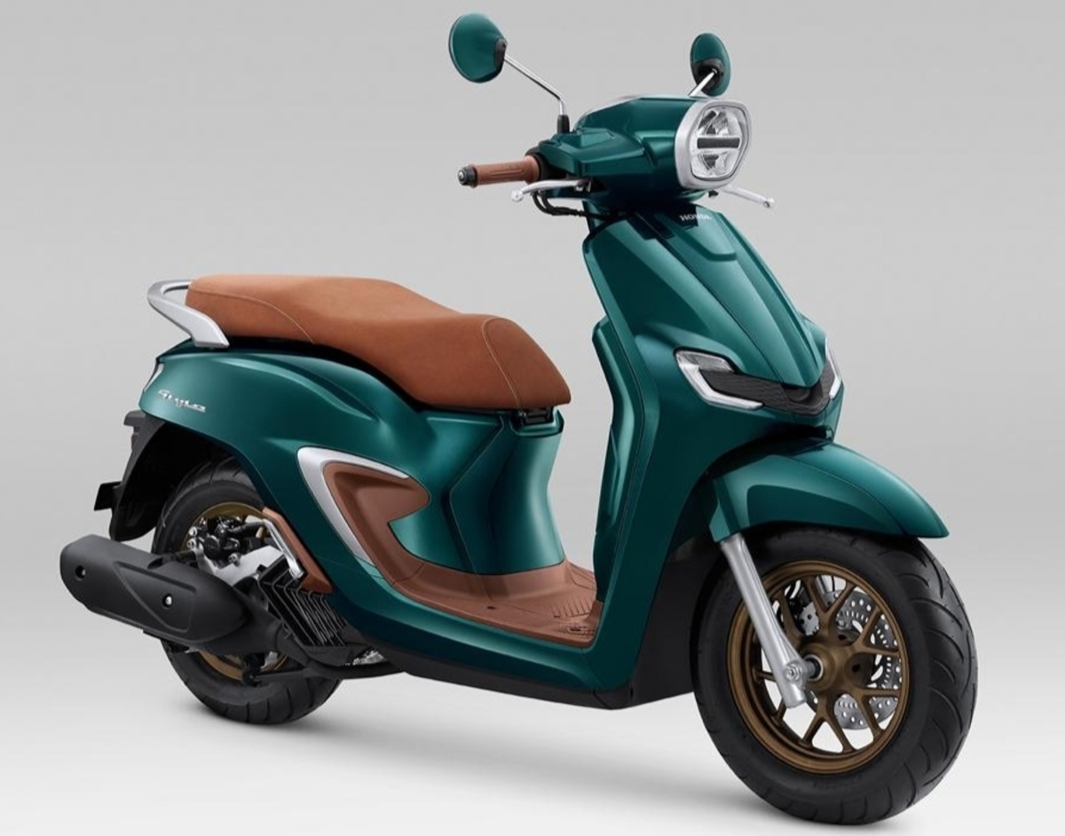 Honda Stylo 160 2025, Skutik Retro Premium yang Irit Bahan Bakar