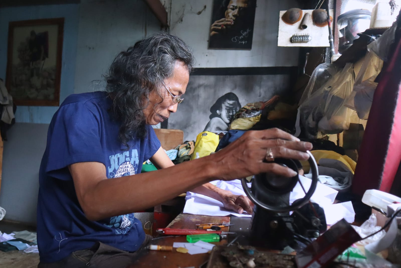 Jasa Jahit Seragam Sekolah Ramai, Penjahit Kewalahan Hadapi Pesanan