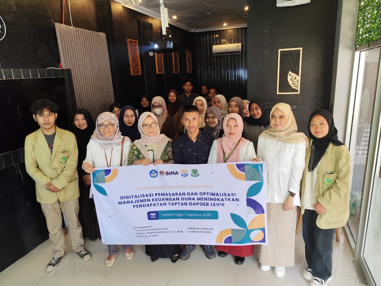 Dampingi UMKM Tape Ketan Dapoer Levis Purbalingga, UNPERBA Berikan Sentuhan Inovasi