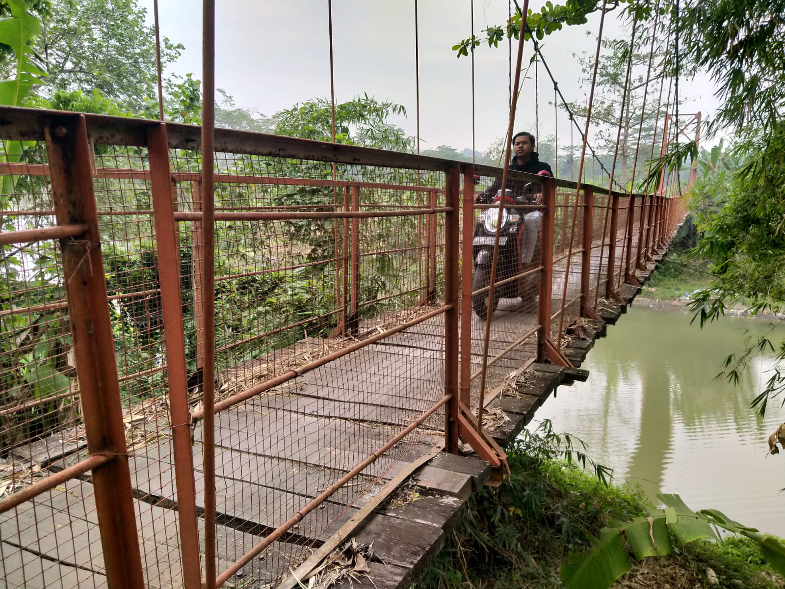 BPD Banteran, Wangon, Dorong Usulan Pembangunan Jembatan Gantung Secara Permanen