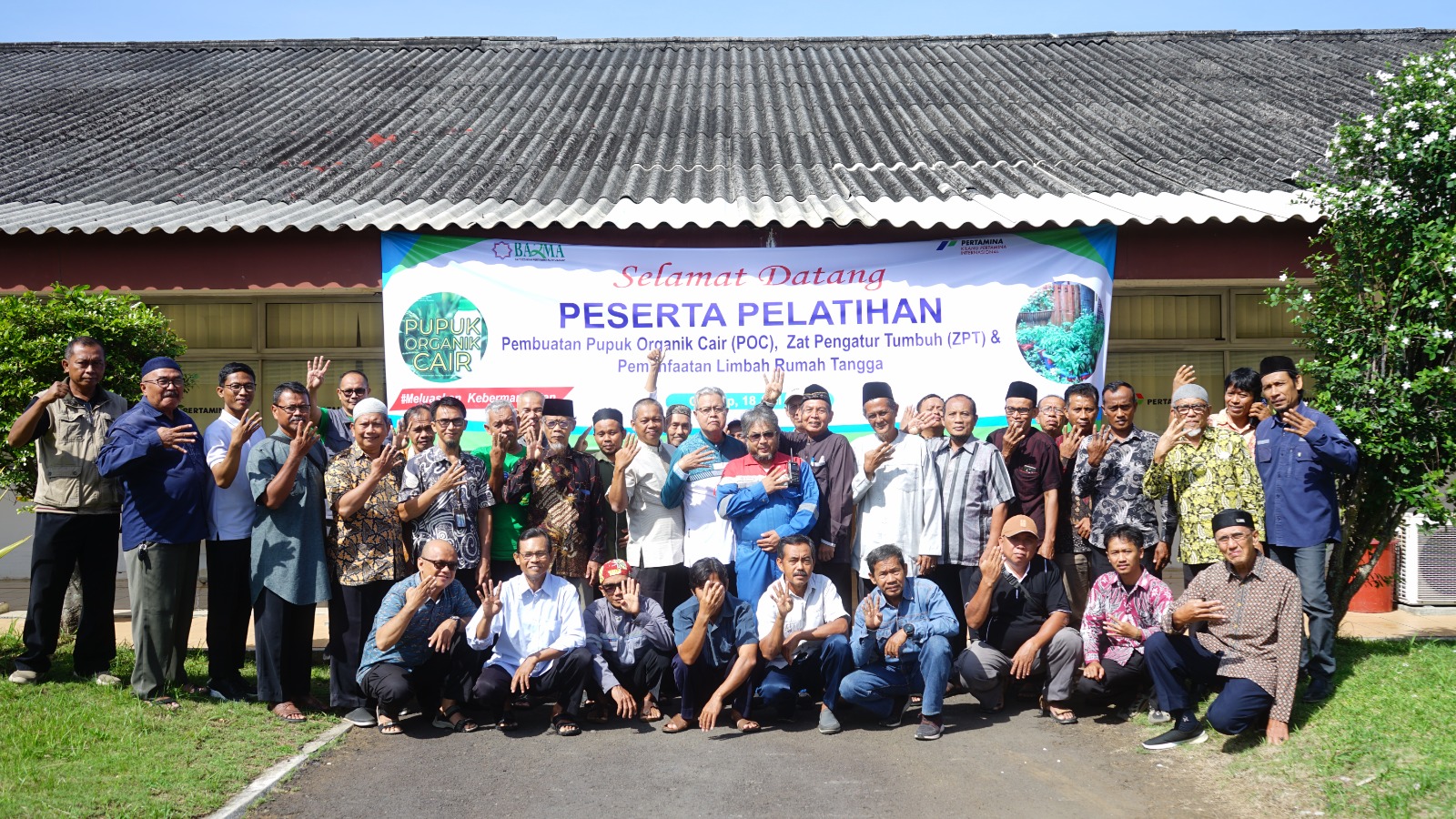 Bekali Ilmu, BAZMA Kilang Cilacap Bantu Petani Panen Harapan Baru