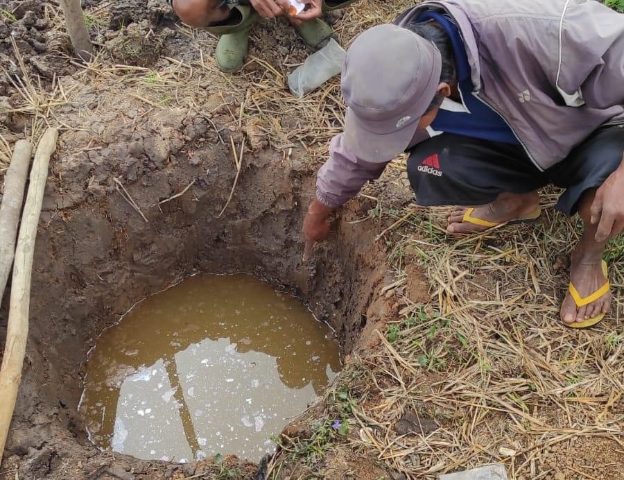 Atasi Masalah Air, Petani di Kalibening, Banjarnegara Buat Sumur Dangkal
