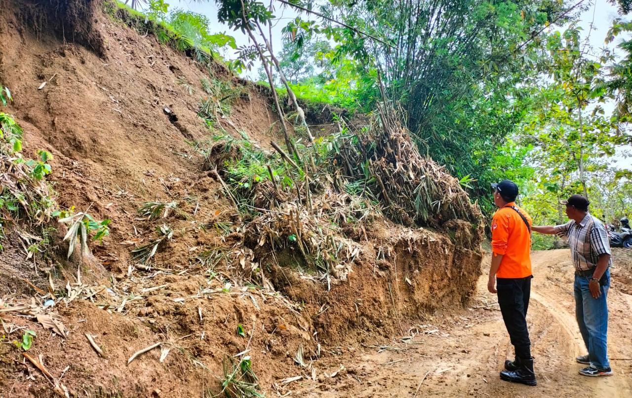 Cuaca Esktrem, Kejadian Bencana Longsor Dalam 3 Hari Terjadi di 52 Titik di 10 Kecamatan