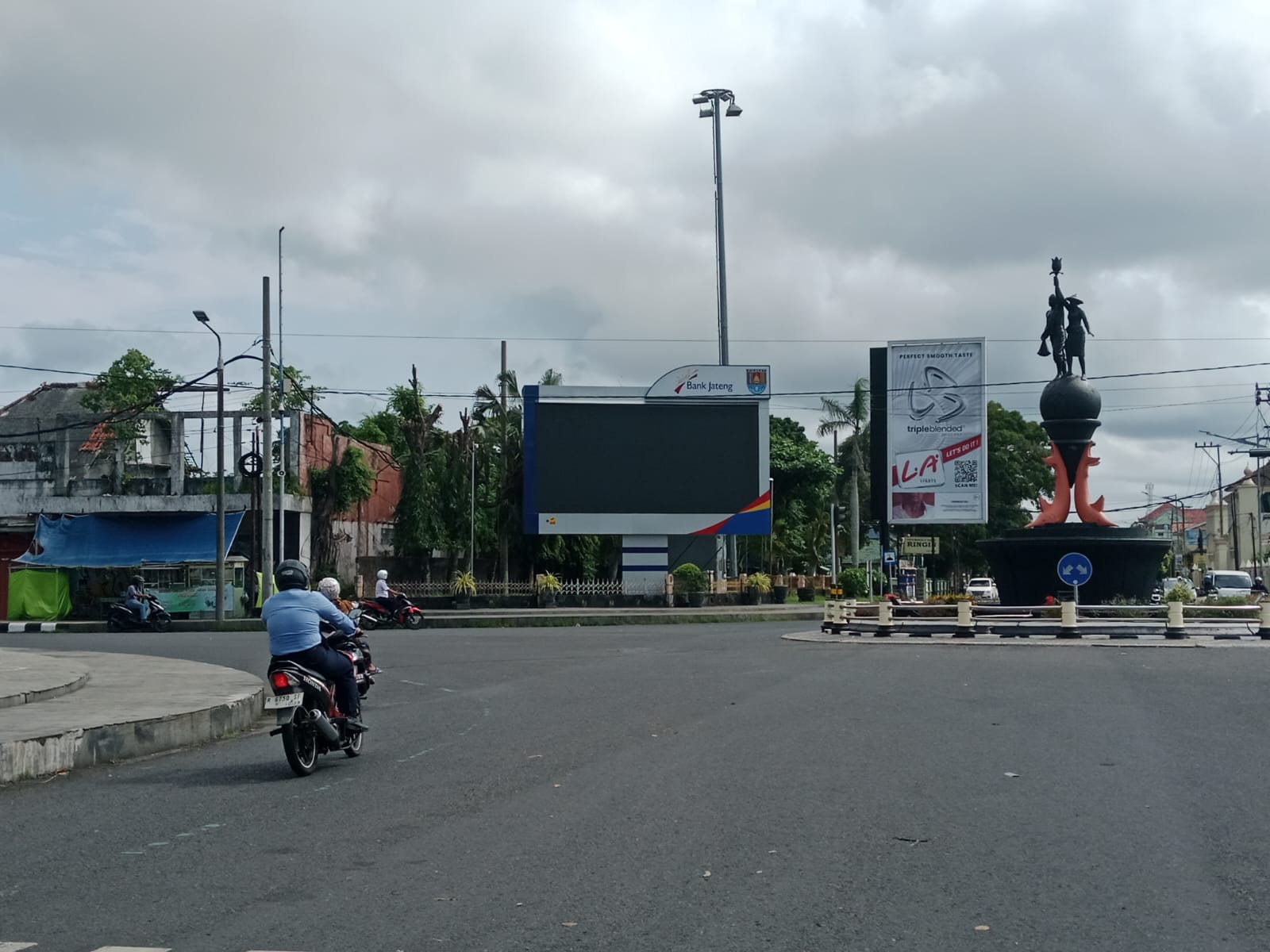 Nobar Timnas Diadakan Lagi Sore Ini, Bupati : Kita Tambah Kantong-Kantong Sampah 