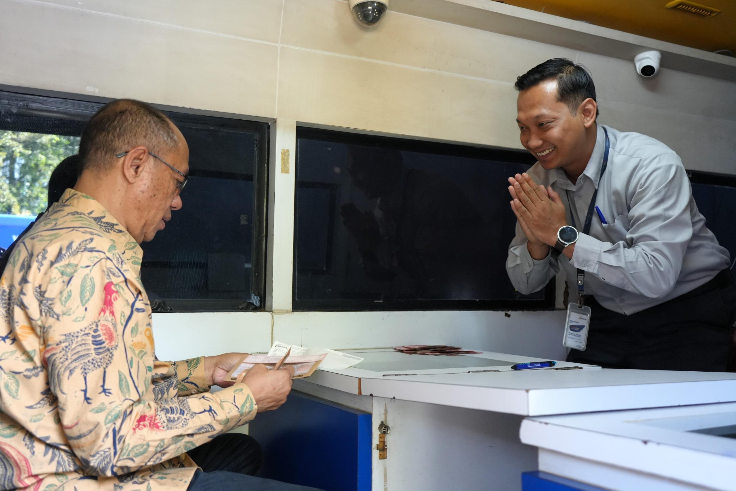 Pejabat Banyumas Lunasi PBB-P2, Keteladanan Pajak Dimulai dari Pendopo