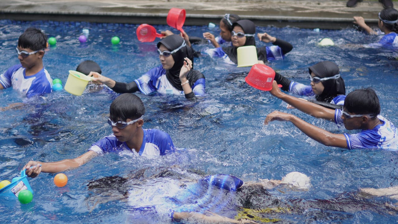 Program Aquatherapy untuk Anak Berkebutuhan Khusus