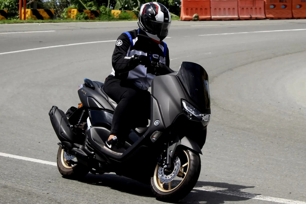 Teknik Mengerem Motor Matic dengan Benar Agar Berkendara Selalu Aman