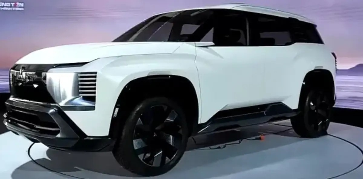 SUV Baru Mitsubishi Destinator Bukan Main! Turbo, AWD, dan Kabin Super Lapang!