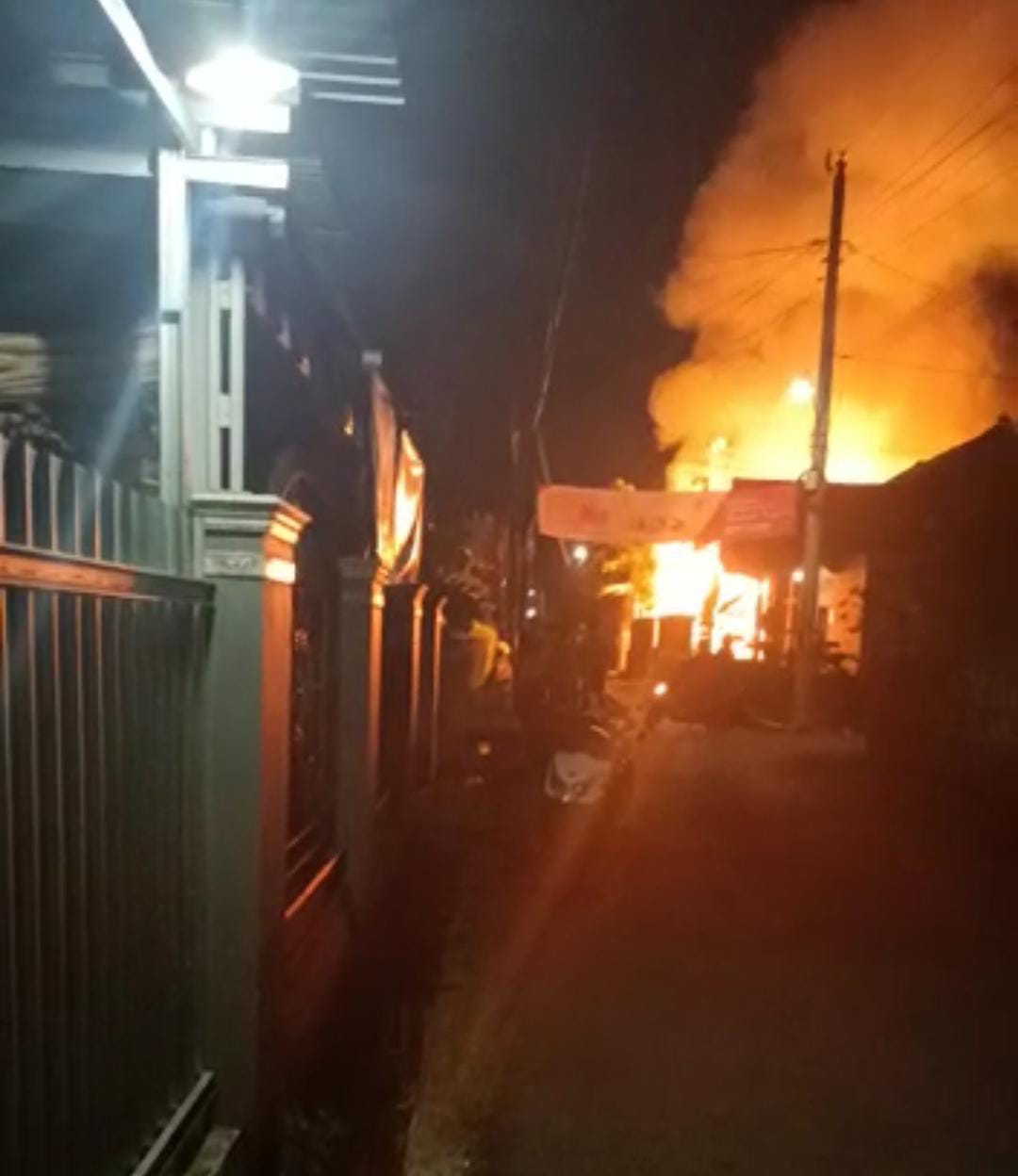 Kebakaran Gudang Sekam Padi di Tunjung Jatilawang Dini Hari Tadi, Kerugian Capai Rp 50 Juta 