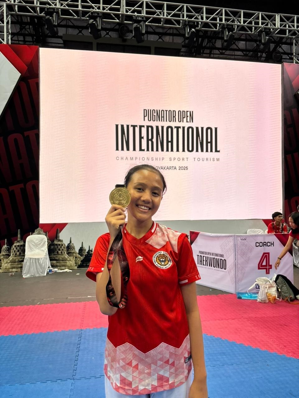 Raih Emas di Ajang Internasional, Siti Nur Chalisa Harumkan Nama Purbalingga