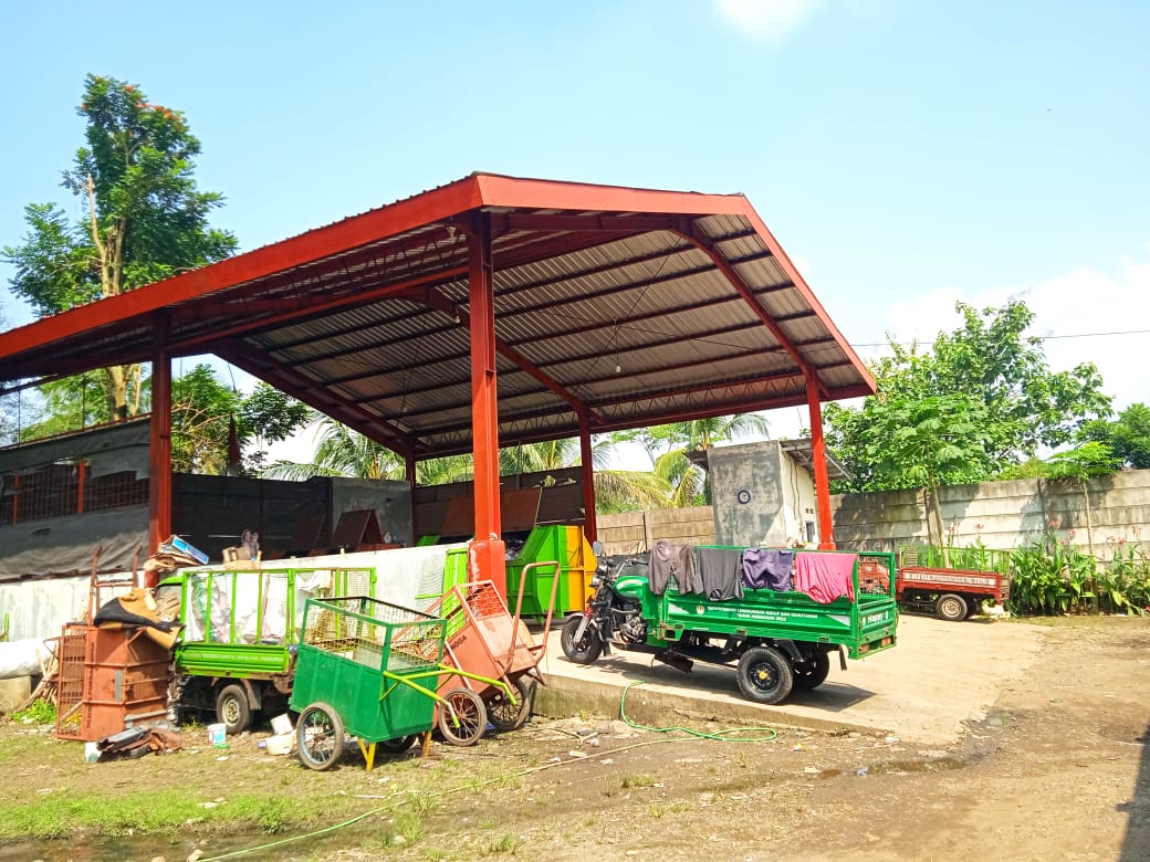 Warga Bobotsari Manfaatkan Sampah yang Diolah Secara Manual untuk Pakan Ikan dan Ternak