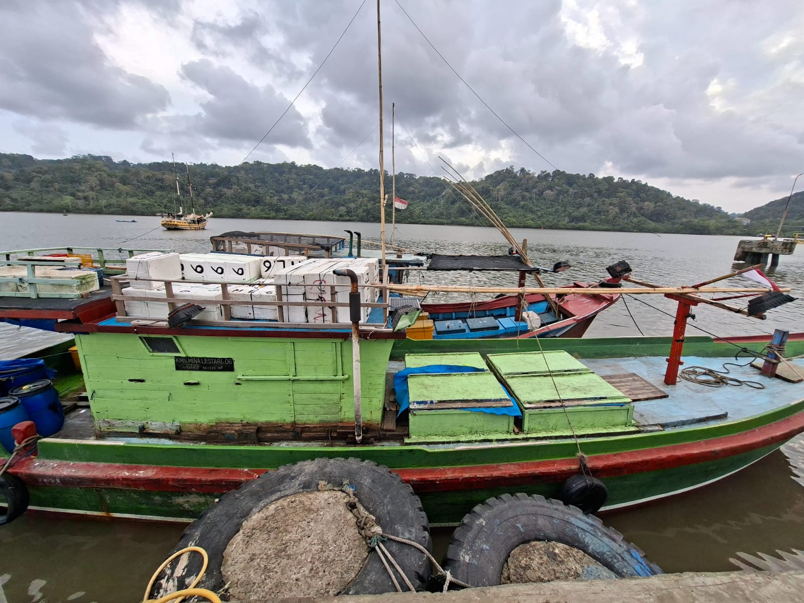 Cuaca Buruk, Tangkapan Ikan Nelayan di PPS Cilacap Menurun Drastis
