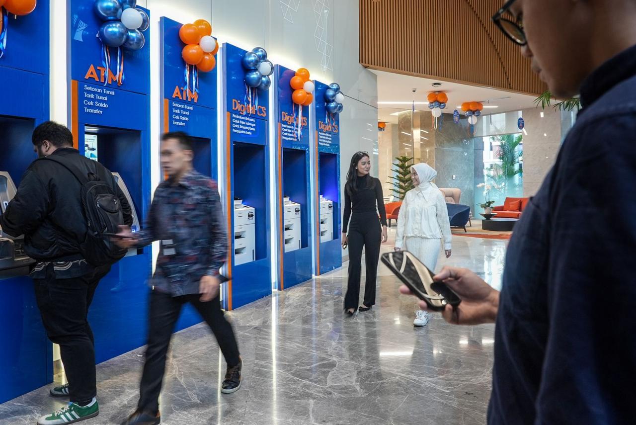 Perkuat Jaring Pengaman Sosial, BRI Sukseskan Penyaluran Bantuan Subsidi Upah