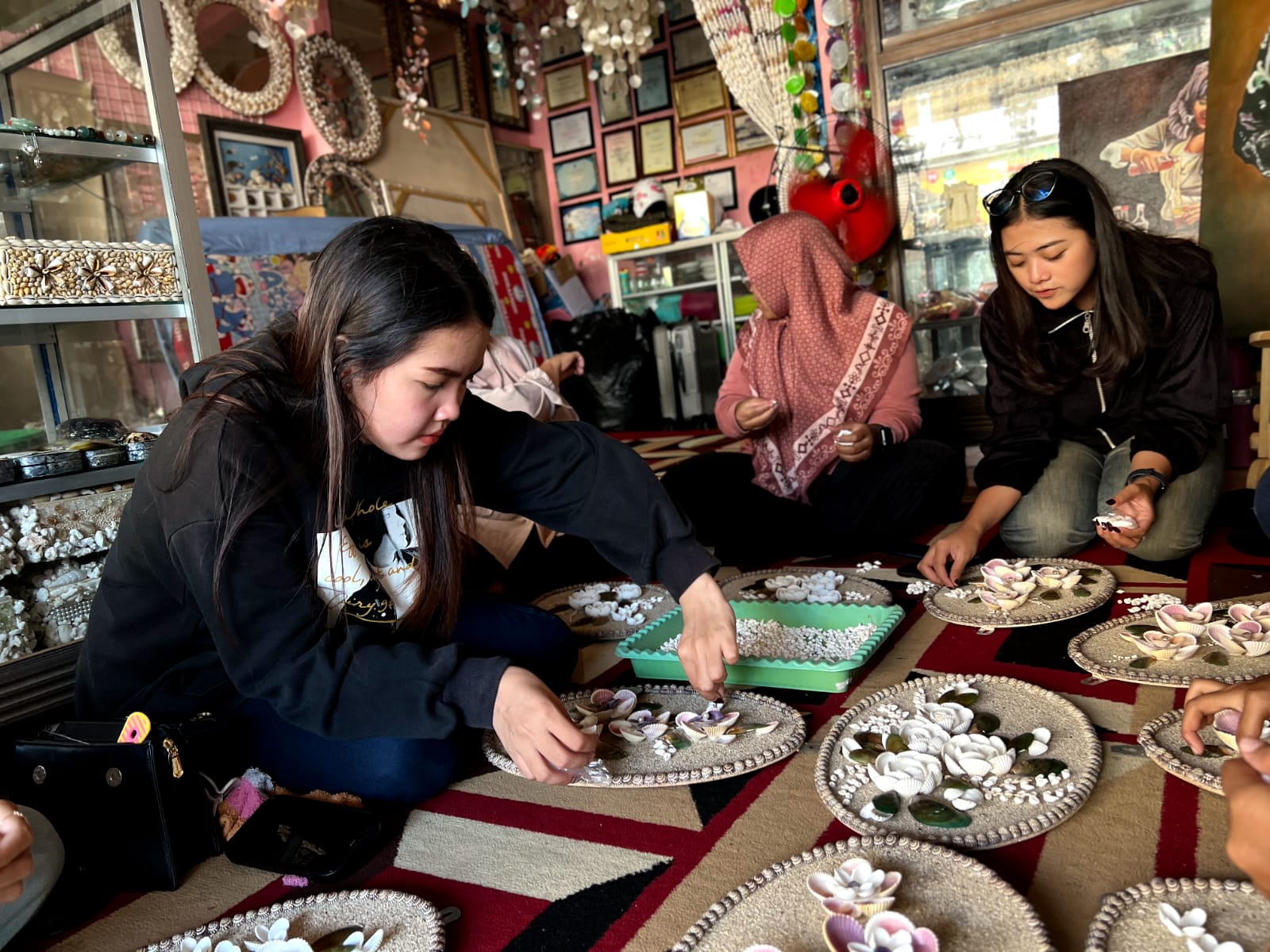Astra Motor Yogyakarta Ajak Bikers Scoopy Jelajahi Seni Cangkang Laut Cilacap