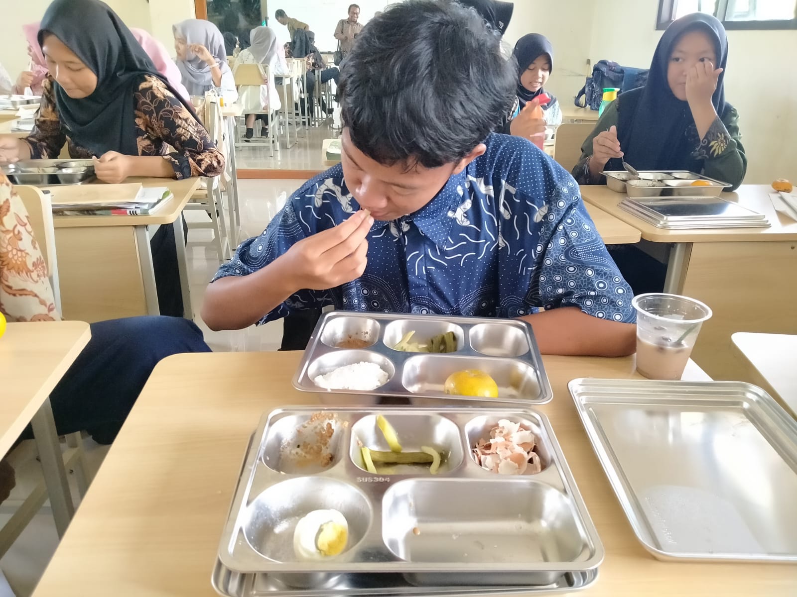 54 Persen Madrasah Belum Terima MBG