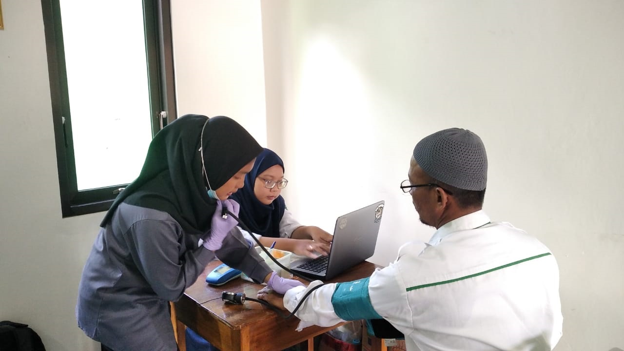 Siswa MTsN 2 Kebumen Gelar Donor Darah