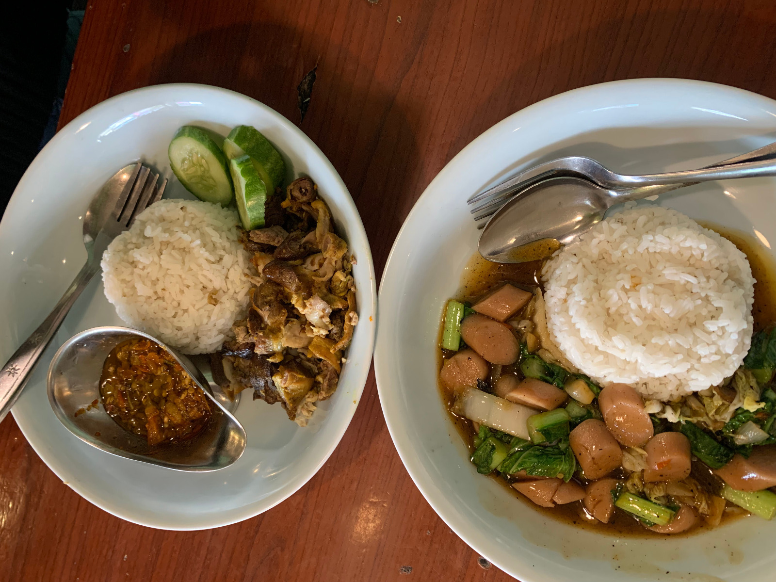 Loja De Cafe, Tempat Nongkrong 24 Jam dengan Menu Lengkap dan Layanan Delivery Order