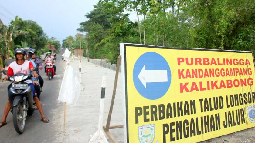 Proyek Pembetonan Jalan  di Berbagai Titik di Purbalingga Ditarget Selesai Akhir September