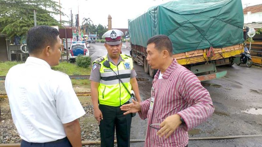 Beresiko Kecelakaan, Perlintasan Kereta Api Gumilir Akan Dibenahi