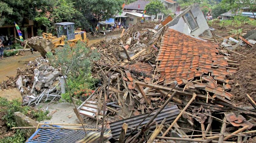 Puluhan Orang Tewas Disapu Banjir Bandang Garut