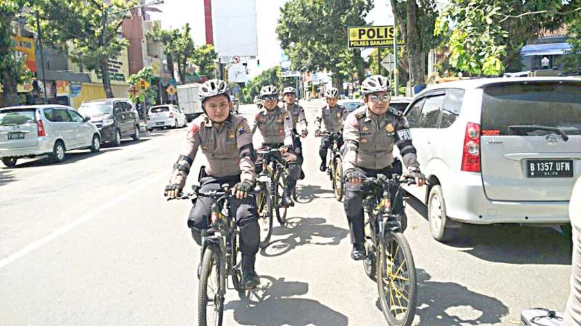 Bank dan Toko Emas di Banjarnegara Jadi Incaran Pelaku Kejahatan, Sabhara Lakukan Patroli Sepeda