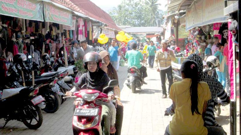 Rawan Banjir, Depan Pasar Majenang Minim Drainase