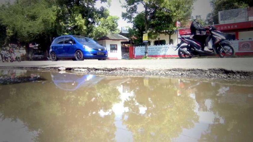 Drainase Buruk, Jalan Gatot Subroto Banyumas Tergenang