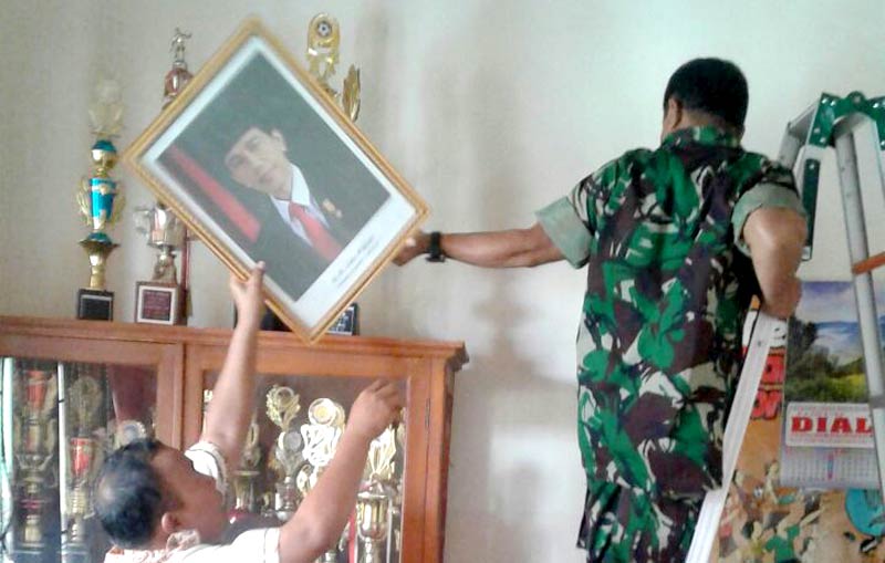 Foto Presiden dan Wakil Presiden RI Diturunkan