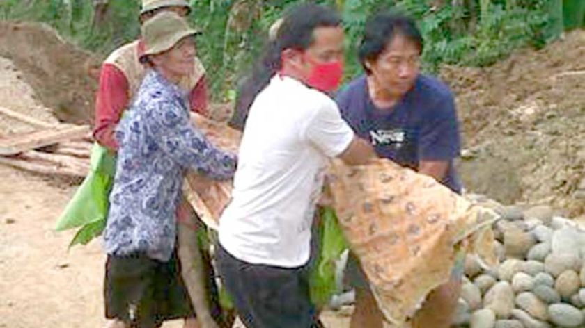 Satu Pekerja Terkubur Hidup-Hidup Saat Mengerjakan Double Track Kroya - Cirebon