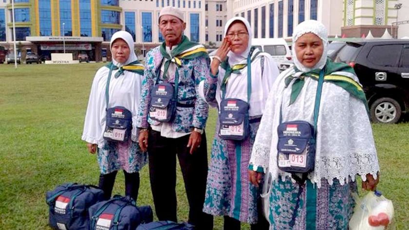 Istri Muda Ngambek Tak Jadi Halangan Suwito yang Beristri Empat Ajak Tiga Istrinya Lainnya Berhaji