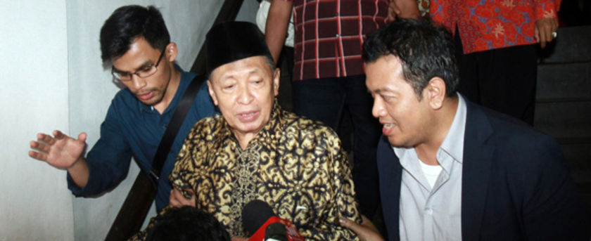 Hamzah Haz Jamin Penangguhan Ivan