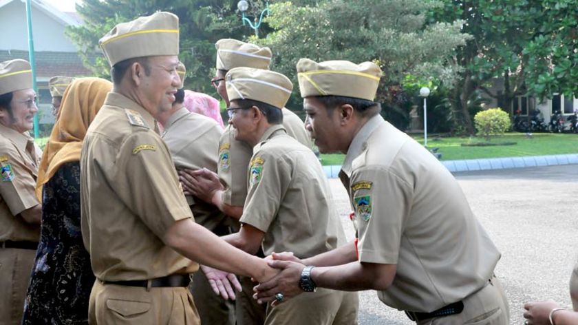 Hari Pertama Kerja, Ratusan PNS Banyumas Absen