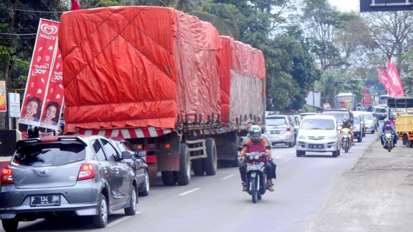 Jelang Idul Adha, Kendaraan Berat Masih Bebas Melintas Hingga Rawalo